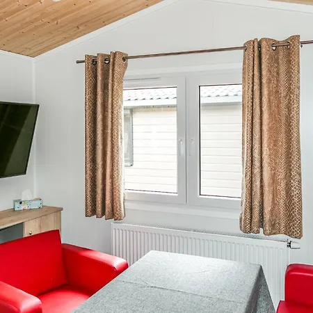 Awesome Stacaravan In Lohmen Am 3* Lohmen (Mecklenburg-Vorpommern)